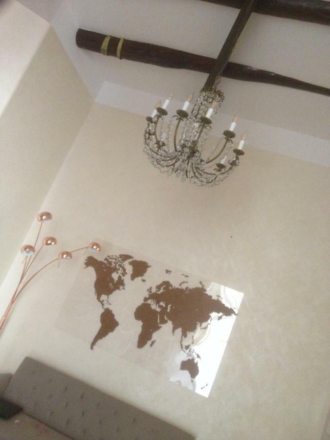 Beb Binario39 Bed & Breakfast Наполи Екстериор снимка