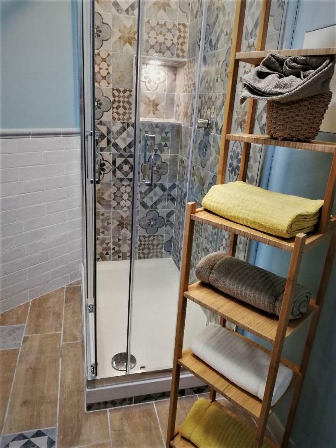 Beb Binario39 Bed & Breakfast Наполи Екстериор снимка