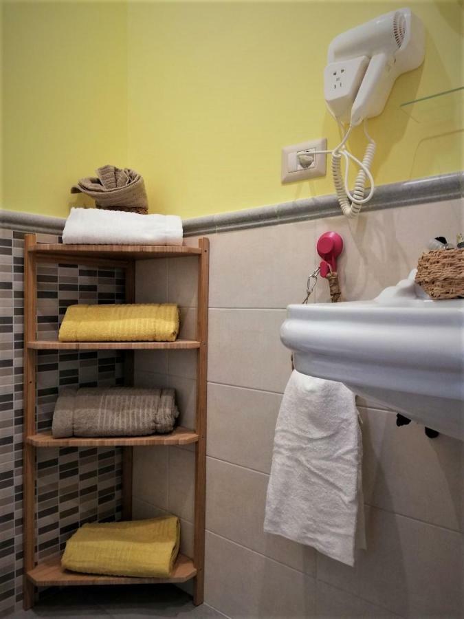Beb Binario39 Bed & Breakfast Наполи Екстериор снимка